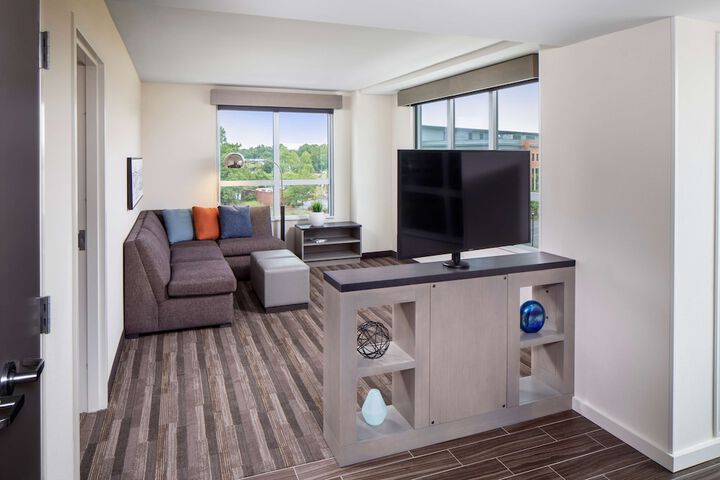 Hyatt House Charleston / Mount Pleasant