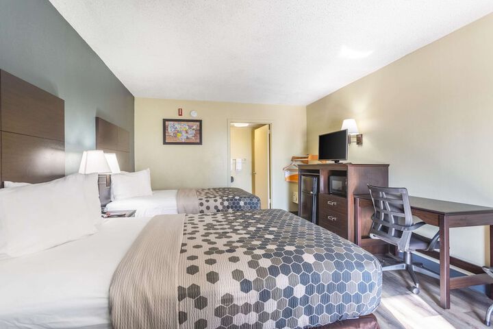 Room 11 of 30