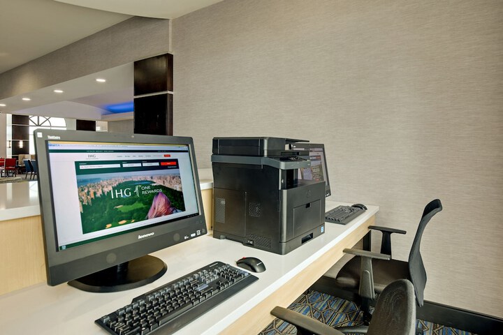 Business Center 54 of 54