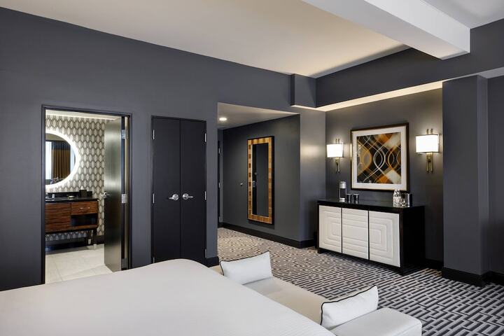 Room 10 of 57
