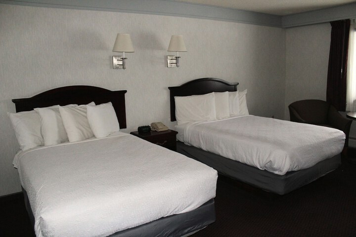 Room 9 of 23