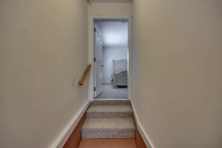 Room 122 of 133