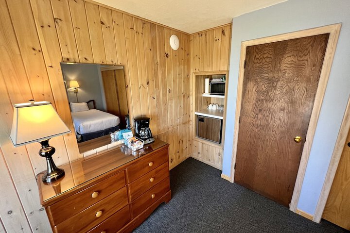 Room 57 of 84
