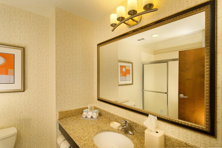 Room 22 of 48