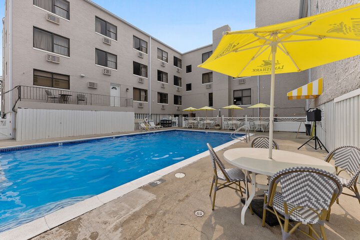 Pool 7 of 40