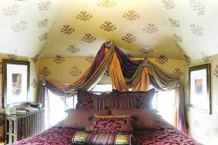 Room 11 of 22