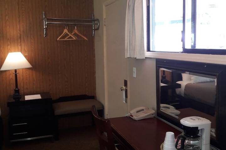Room 8 of 20
