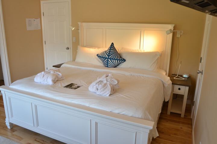 Room 8 of 38