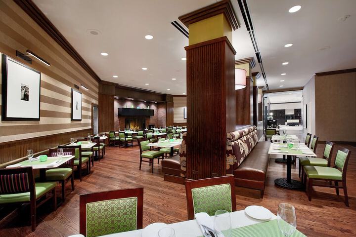 Hilton Rosemont Chicago OHare