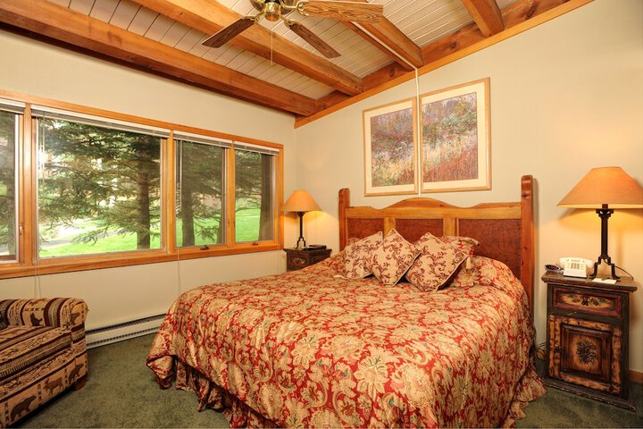Evergreen Condominiums by Vail Resorts