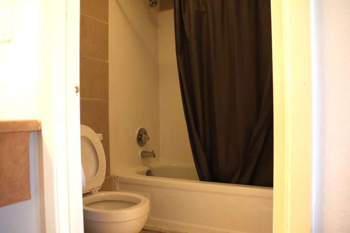 Room 30 of 42
