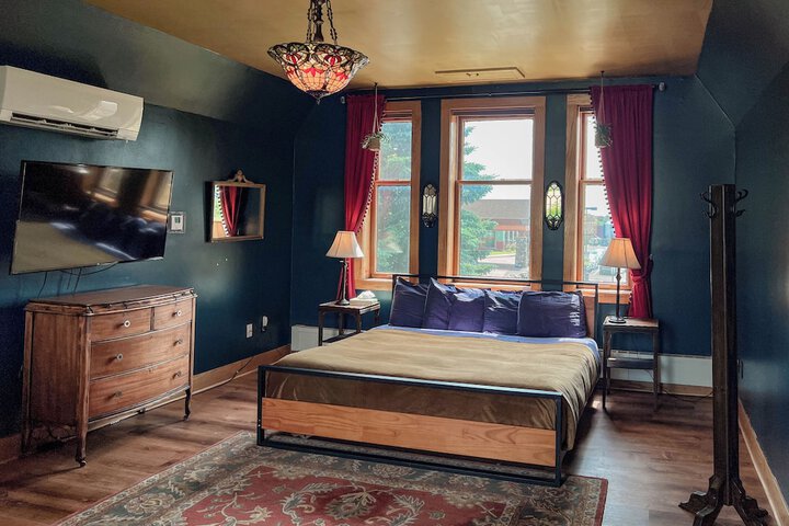 Room 22 of 62