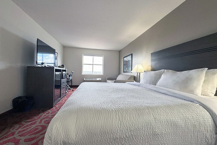 Ramada by Wyndham Sherwood Park