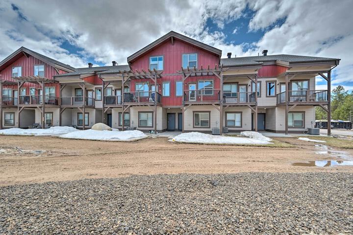 Charming Mccall Townhome: Hike Fish, & Ski!