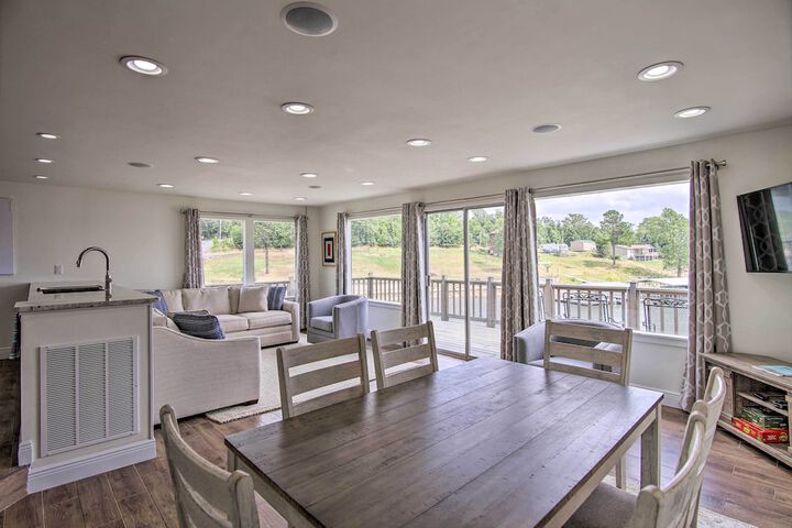 Walk to Boat Ramp! Lakefront Home w / Deck in Afton
