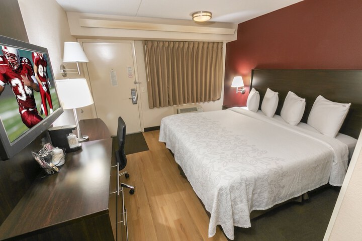 Room 18 of 26