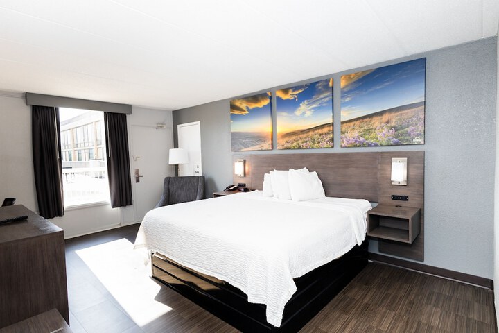 Room 42 of 50