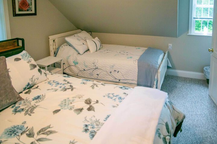 Charming Manheim Cottage w / On-site Animal Viewing