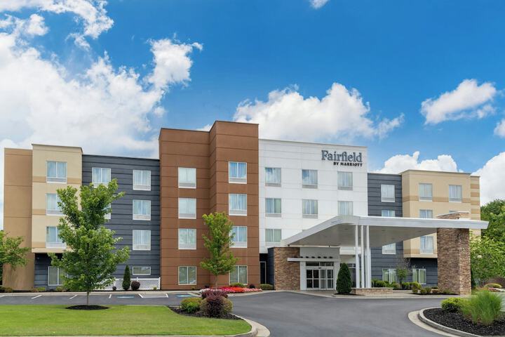 Fairfield Inn & Suites Calhoun