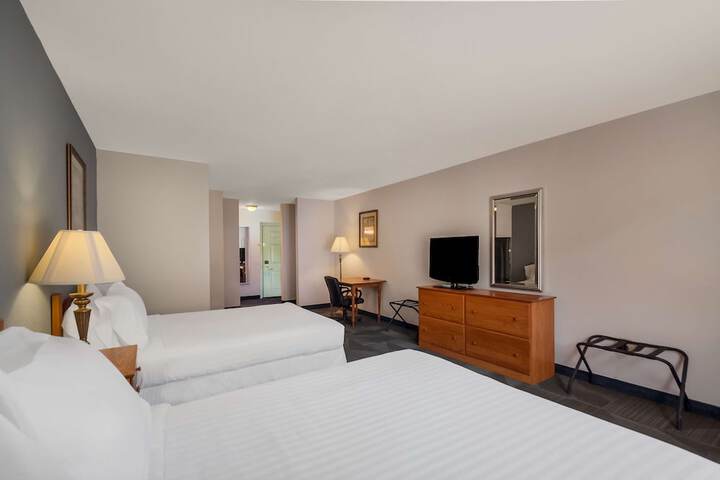 Room 12 of 37