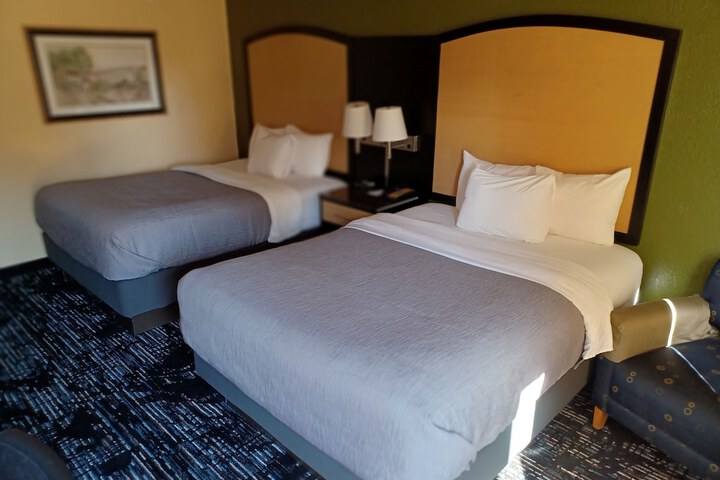 Quality Inn Conference Center Logansport
