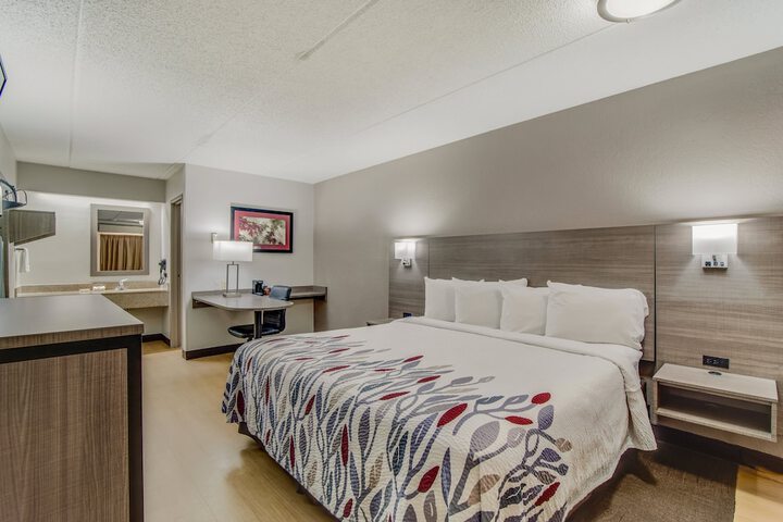 Room 32 of 36
