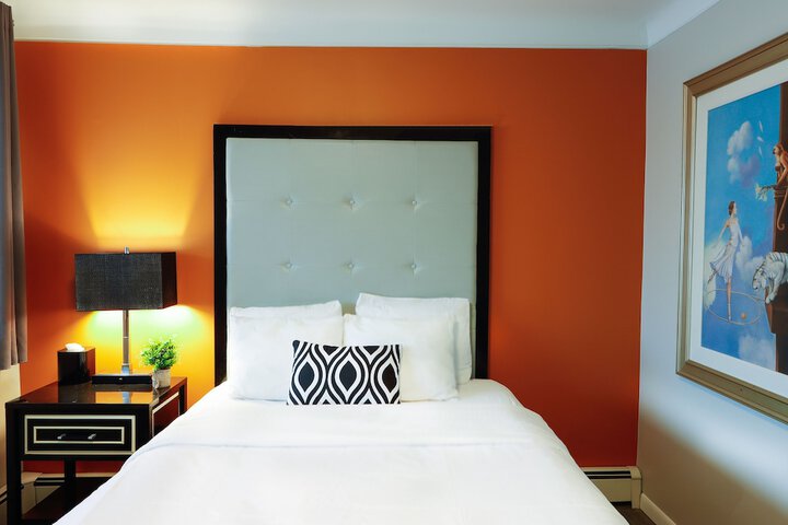 Room 20 of 49