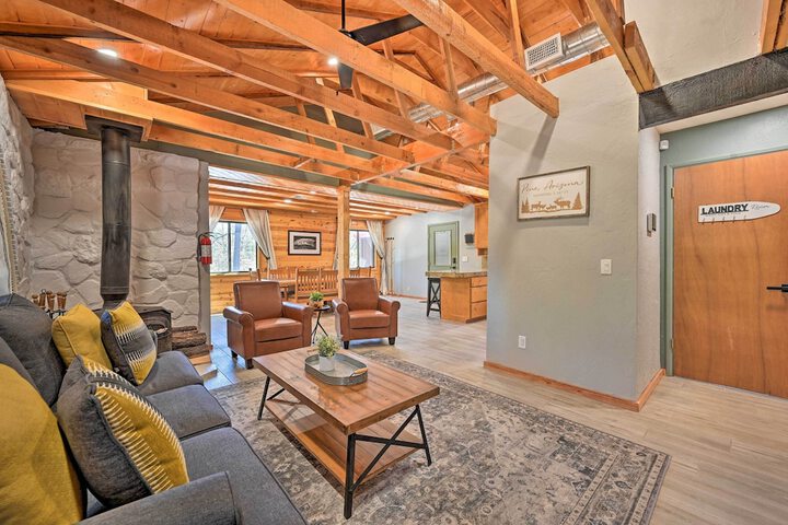 Cabin in Tonto National Forest: Deck & Views!