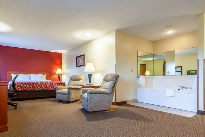 Room 11 of 30