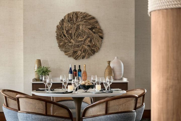 Dining 57 of 65