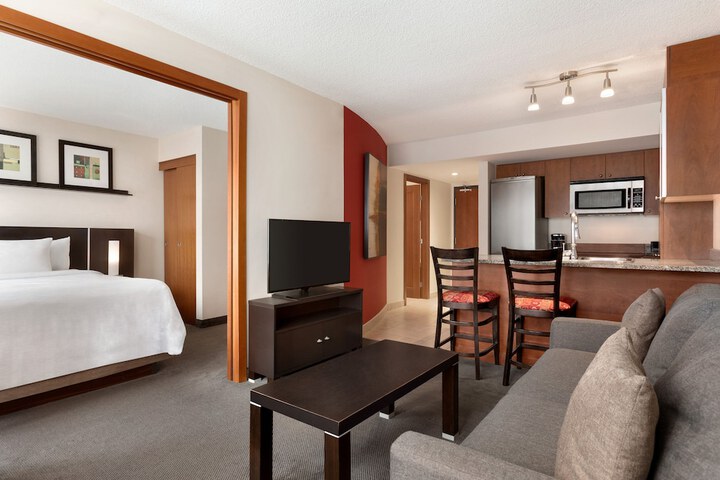 Room 38 of 48