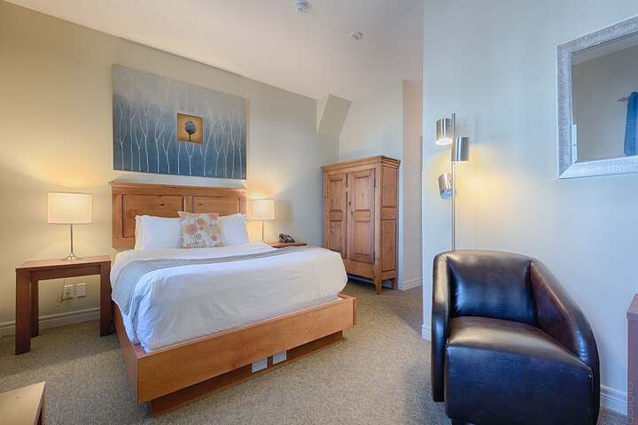 Room 44 of 71