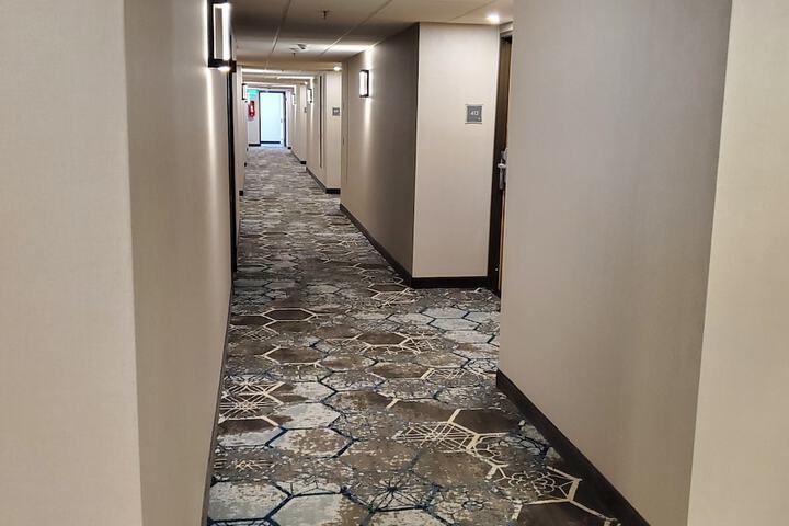 Ballroom/Hall 87 of 93
