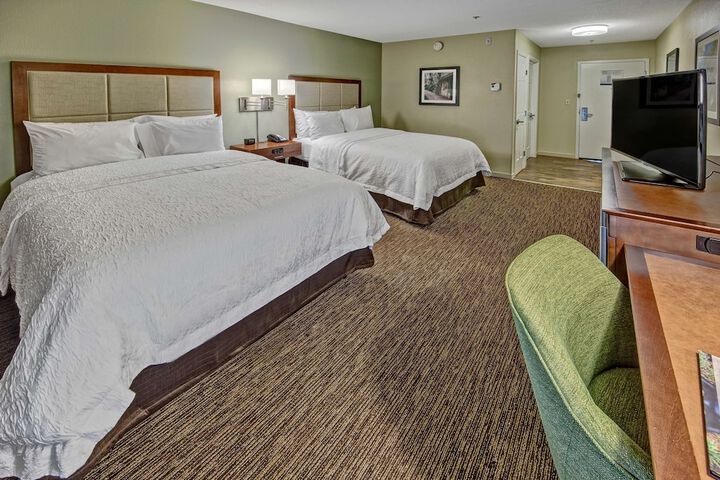 Room 10 of 22