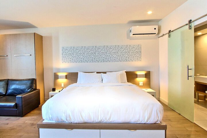 Room 47 of 112