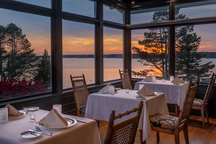 Spruce Point Inn