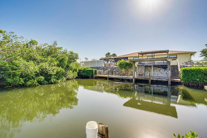 Englewood Home on Canal: Boat to Lemon Bay!