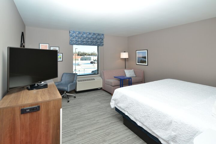 Hampton Inn & Suites Menomonie-UW Stout