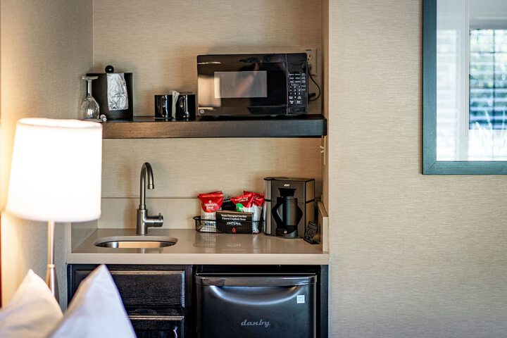 Best Western Plus Stevenson Manor
