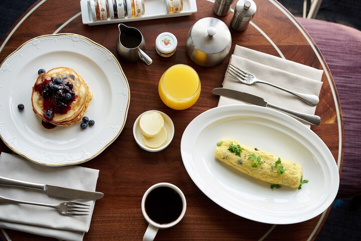 Breakfast/Coffee Service 82 of 97