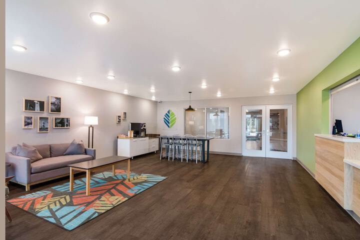 Hotel Interior 9 of 25