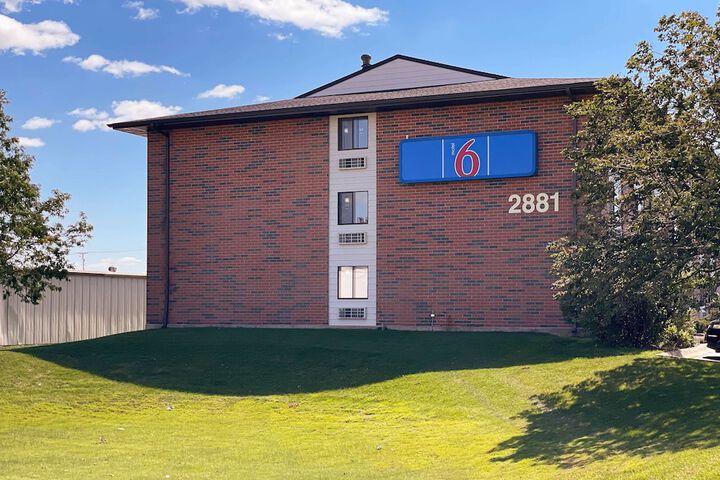 Motel 6 Elk Grove Village IL - OHare