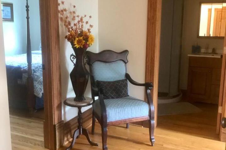 Dr Combackers Historic 1880s Home