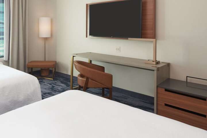 Room 12 of 21