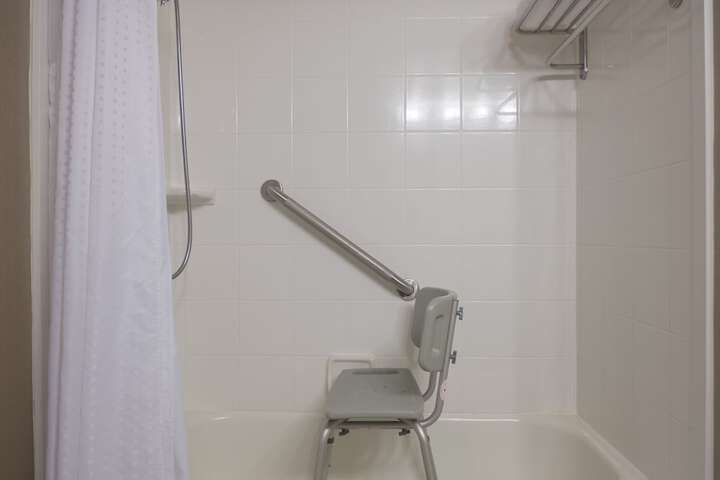 Room 43 of 86