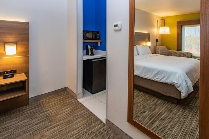 Room 96 of 135
