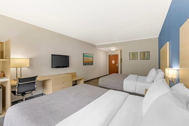 Quality Inn and Suites Oakville-Mississauga