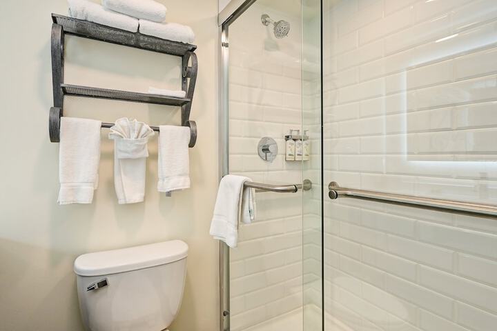 Holiday Inn Piscataway Somerset by IHG