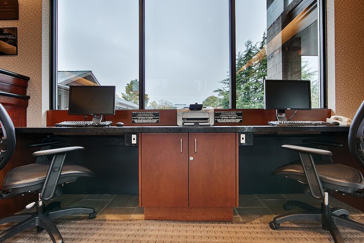 Business Center 55 of 55