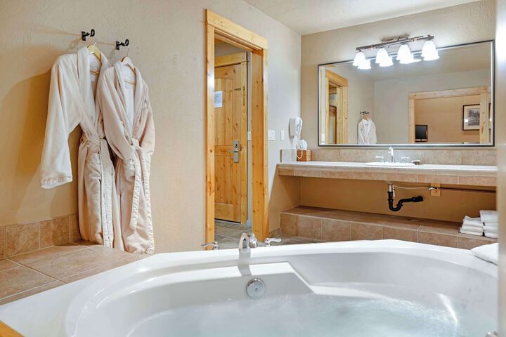 Best Western Ponderosa Lodge